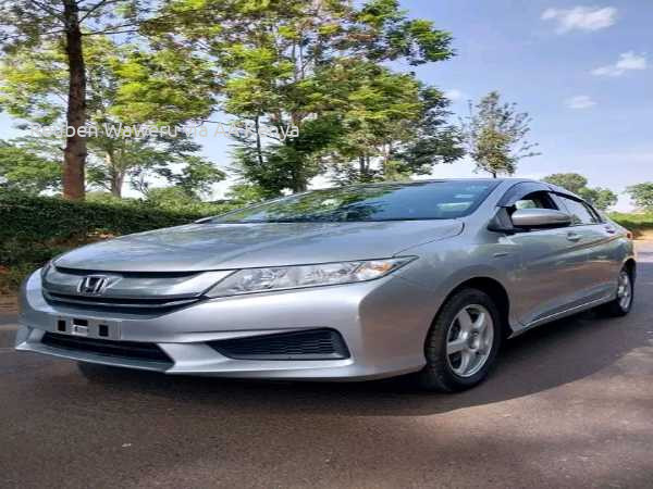 2015 HONDA GRACE