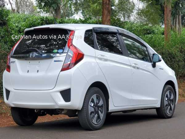 2016 HONDA FIT