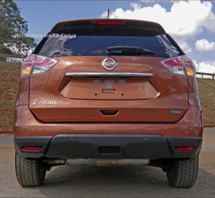 2016 NISSAN X-TRAIL