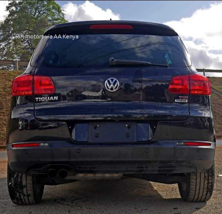 2016 VOLKSWAGEN TIGUAN