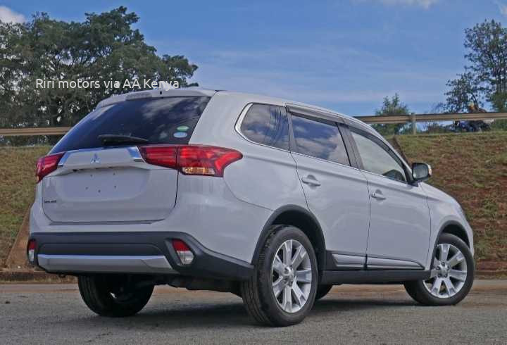 2016 MITSUBISHI OUTLANDER