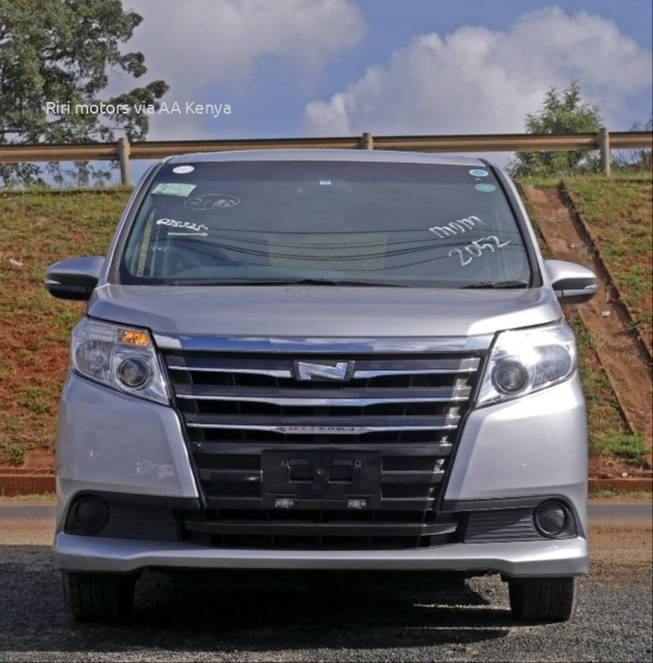 2016 TOYOTA NOAH