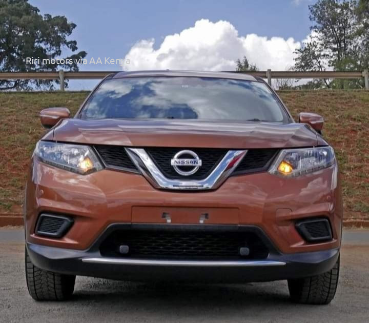 2016 NISSAN X-TRAIL