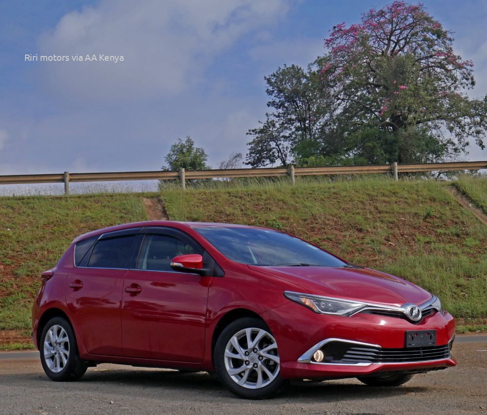 2016 TOYOTA AURIS